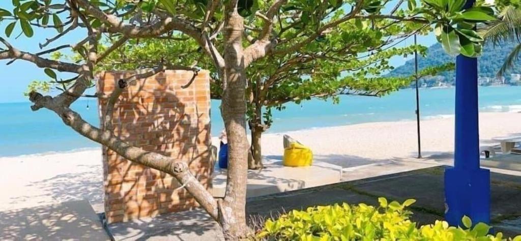 Supar Royal Beach Hotel Khanom Exterior foto